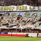 La peña del Frente Atlético es expulsada como peña oficial de la entidad.