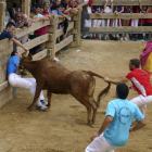 El joven de Calahorra, en el momento de ser corneado por una vaquilla en Lerín.