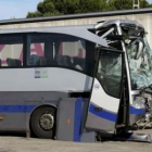 Estado en el que quedó el autobús siniestrado la noche del sábado en Peñíscola.