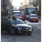 Independencia y Ordoño, ayer punto saturado.