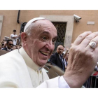 El Papa saluda a los fieles en la iglesia de San Agostino en Roma, el pasado 28 de agosto.