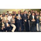 Los galardonados con los Premios Cincho 2016 que reconocen los mejores quesos entre las más de mil muestras de trece países presentadas. A. ÁLVAREZ
