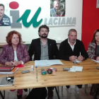 José Sarrión, en el centro de la imagen, en una reciente visita a Villablino.