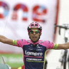 El ciclista portugués Nelson Oliveira se proclama vencedor de la 13ª etapa de la Vuelta,con final en Tarazona.