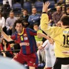 Juanín García ayer se dispone a marcar uno de los goles con los que batió el récord.
