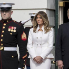 Donald Trump  y su esposa, Melania, esperan la llegada del primer ministro israeli  Benjamin Netanyahu y de su mujer, Sara, en la Casa Blanca, el 15 de febrero.