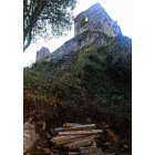 El castillo de Sarracín, con restos de los materiales de las obras, el pasado viernes