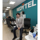 Óscar Cueto, director técnico de Redytel IoT, en la sede de la empresa en Ponferrada. ana f. barredo