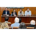 Un instante de la reunión celebrada en Sahagún a última hora del viernes. ACACIO
