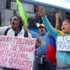 Protestas de seguidores de Correa ante el Constitucional