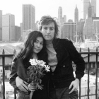John Lennon y Yoko Ono, en Nueva York, donde el exbeatle fue abatido por un fan perturbado.