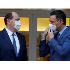 Pedro Sánchez recibe al primer ministro de la República Francesa, Jean Castex, ayer, en el Palacio de la Moncloa. JJ GUILLÉN