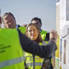 Ana Pastor, con Antonio Silván, ayer, en su visita a Aranda de Duero.