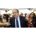 Llegada del  presidente del Partido Popular de Castilla y León y de la Junta en funciones, Juan Vicente Herrera, a la reunión de ayer. cacho