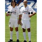 Pablo García (a la izquierda) y Diogo en el césped del Bernabéu
