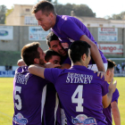 Los bañezanos celebran el gol de la victoria.