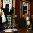 Gabriel Merayo, propietario, Luis Buitrón, enólogo, y Antonio Gómez, comercial, representaron ayer a