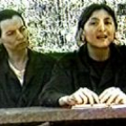 En febrero del 2002 fue secuestrada cuando visitaba en campaña electoral San Vicente del Caguán, desdeñando las advertencias de que ese era territorio de las FARC. En la imagen con Clara Rojas, en un vídeo hecho público en julio de ese mismo año.