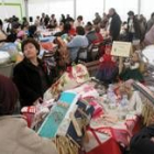 La casa de cultura y una carpa acogieron la los cientos de bolilleras