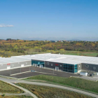 Vista de la factoría de panel composite de aluminio de Stac en el polígono de La Rozada (Toral de los Vados) donde ampliará a 90.000 metros. DL