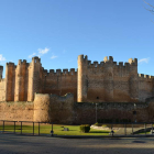 Barbacana y muralla norte y este del castillo de Valencia de Don Juan que serán restauradas. MEDINA