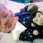 El pequeño Charlie Gard en una imagen proporcionada por sus padres