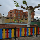 La plaza del Labrador ya tenía ayer el aspecto de un parque infantil. MEDINA