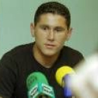 Luisito, el día en que fue presentando como jugador de la Cultural, en la temporada 2000/2001