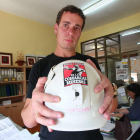 Mario Rivas, en su despacho en el Ayuntamiento de Villablino, en una imagen de archivo.