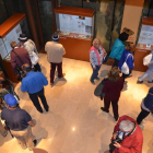 Un grupo de turistas visitando el Museo del Castillo de Valencia de Don Juan. MEDINA