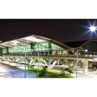 Imagen exterior del aeropuerto internacional de Doha, al que Tvitec ha suministrado vidrio.
