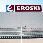 Eroski y la Universidad del País Vasco crean un optimizador de potencia eléctrica El sistema, empleado hasta ahora en la red de tiendas, permite ahorros en los kW contratados  COMENTARIOS0 Eroski y la Universidad del País Vasco crean un optimizador de po