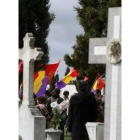 El homenaje del 14 de abril en el cementerio inaugurará la capilla laica