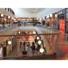 Interior del Centro Comercial El Rosal de Ponferrada.