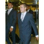 Raúl Bravo y Owen  a su llegada con la expedición del Madrid a Mallorca