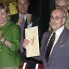 La ministra de Cultura, Pilar del Castillo, aplaude a López Vázquez