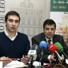 El concejal de Juventud firma un acuerdo con el director de Cerveceros de España.