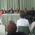 Un momento de la reunión de ayer con las familias.