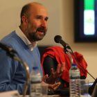 José Ignacio Molina, jefe del Servicio de Espacios Naturales de la Junta, ayer en la Uned.