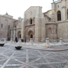 Imagen de la basílica de San Isidoro después de la rehabilitación integral de la fachada.
