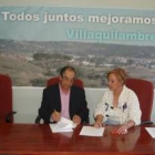 Manoli Ordás firma el contrato con la empresa Tejerina y Morante