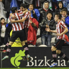 Los jugadores del Athletic celebran el gol de Susaeta.