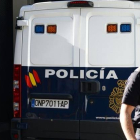 Llegada a la sede de la Audiencia Nacional del furgón policial que traslada al pederasta Daniel Galván.