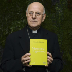El cardenal arzobispo de Valladolid y presidente de la Conferencia Episcopal Española, Ricardo Blázquez, en la presentación en Valladolid su libro 'Memoria y gratitud'.
