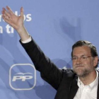 Rajoy habló desde el balcón de la sede del PP, en la calle Génova.