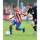 El delantero del Sporting B, Claudio Medina, anotó 36 goles la temporada pasada. ELCOMERCIOGIJÓN