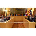Pleno de la Diputación de León. J. NOTARIO