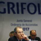 El presidente de Grífols, Víctor Grífols, durante la junta general ordinaria de accionistas del ejercicio 2017 celebrada en su sede de Sant Cugat del Vallès (Barcelona).