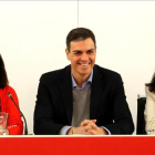 Cristina Narbona, Pedro Sánchez y Adriana Lastra, el pasado 12 de febrero en la sede del PSOE.
