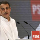 Zapatero, durante su intervención en el acto político del PSOE en Elche.